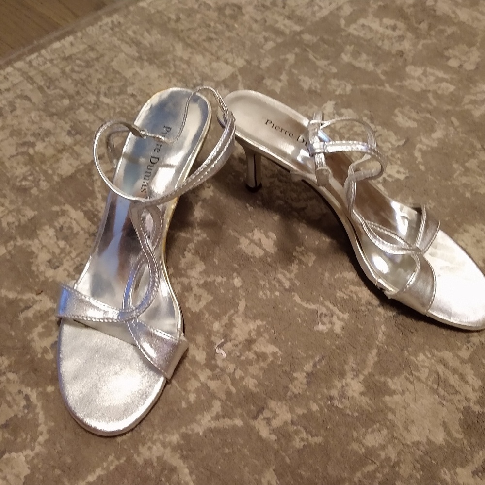 Pierre Dumas high heels
